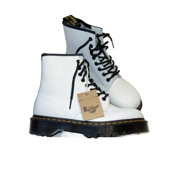 NWT Martens 1460 Bex Smooth Leather Platform Boots in White M